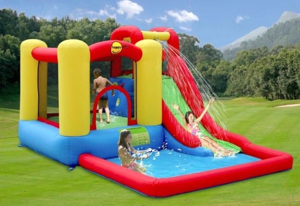 Надувной батут – бассейн с горкой
