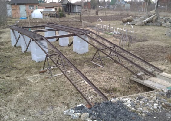 Фото №8 Стационарная автоэстакада из металла на бетонном основании