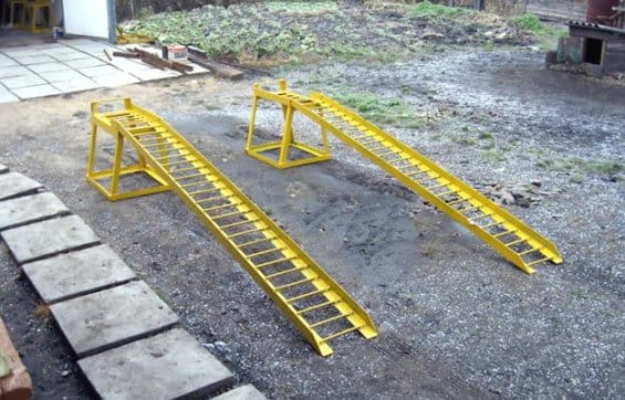 Фото №6 Вариант частичной сборки эстакады для подъема одной части кузова