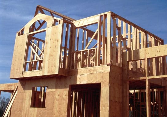 Каркасно-щитовой (финский) дом на стадии сборки