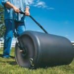 Каток для газона — применение и изготовление своими руками