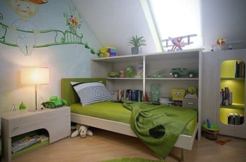 Вариант устройства детской комнаты в чердачном помещении
