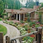 Какие цветы посадить на даче?