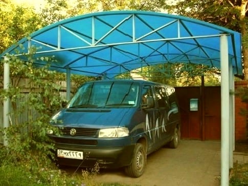 Навес из поликарбоната