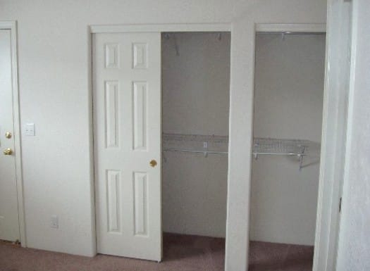 Гардеробная в прихожей