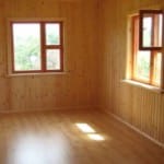 Чем отделать стены внутри загородного дома?